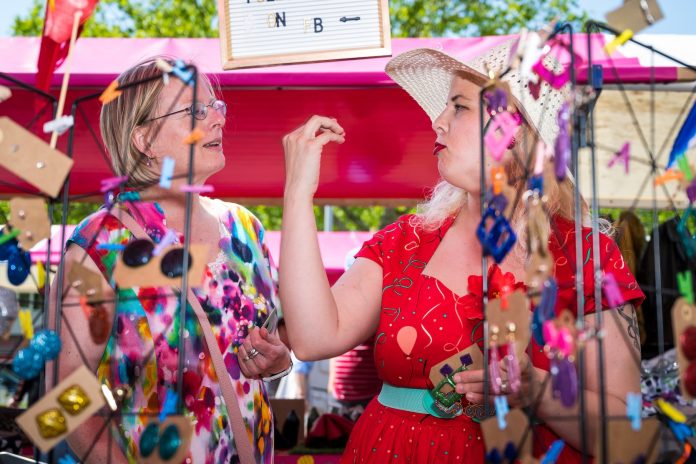 Leuke zomermarkt op Plein ’40-‘45 Leuke zomermarkt op Plein ’40-‘45