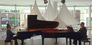 Drie keer in Het Concertgebouw: 'Around the World on Two Pianos'