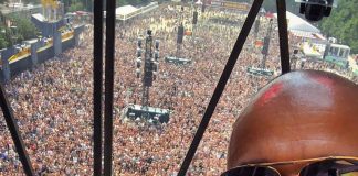 Paul Elstak deelt podium met nog meer muzikale vrienden Paul Elstak deelt podium met nog meer muzikale vrienden