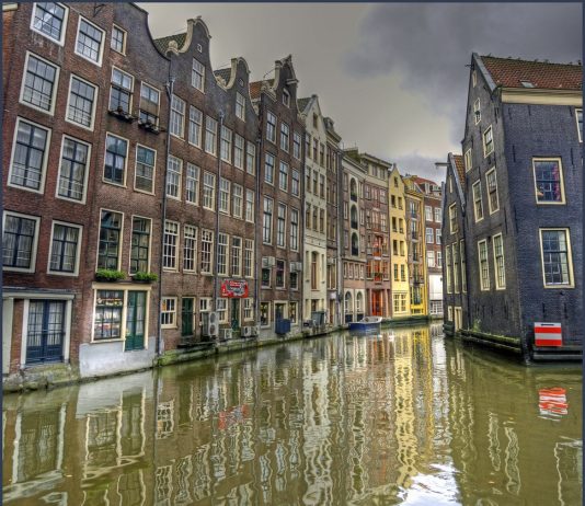 Airbnb in Amsterdam, wat zijn de regels en ben je verzekerd? Airbnb in Amsterdam, wat zijn de regels en ben je verzekerd?