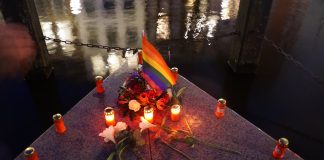 Dappere strijders tonen solidariteit voor LHBTI’s in Rusland en Tsjetsjenië Dappere strijders tonen solidariteit voor LHBTI’s in Rusland en Tsjetsjenië