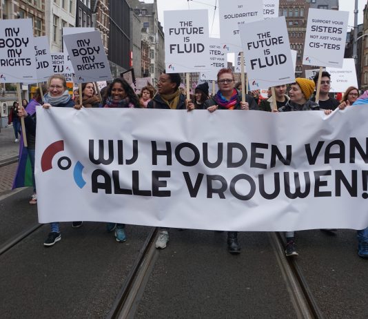 Deze generatie vrouwen laat NIET met zich sollen Deze generatie vrouwen laat NIET met zich sollen