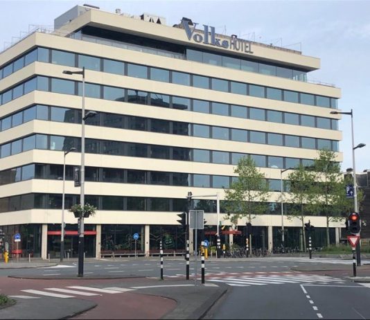 Volkshotel op de weg terug met ‘vakantie in eigen stad’ concept Volkshotel op de weg terug met ‘vakantie in eigen stad’ concept