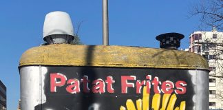 Partij van de Ouderen: Hou patatkraam Waterlooplein open! Partij van de Ouderen: Hou patatkraam Waterlooplein open!