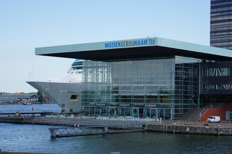Muziekgebouw opent terras voor concerten