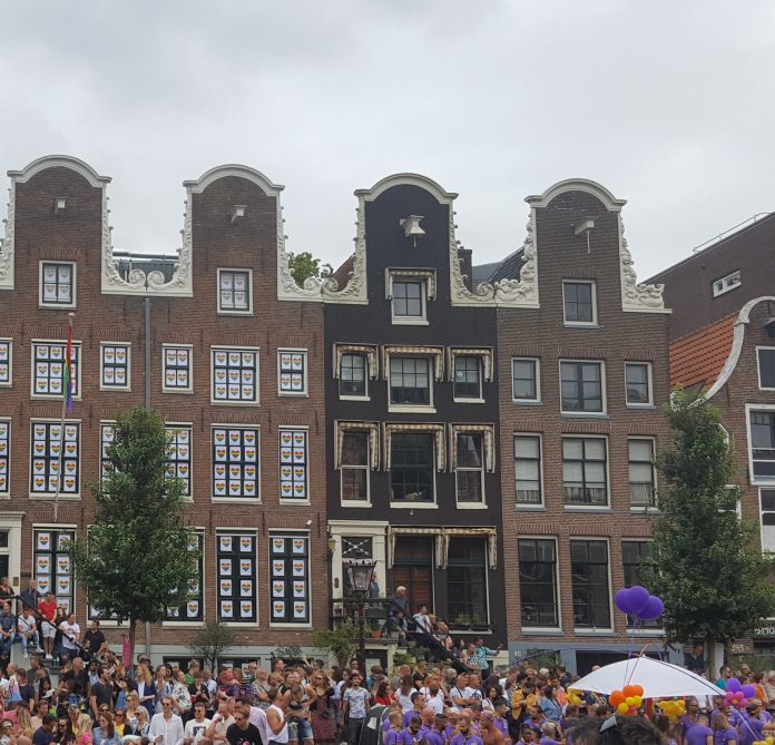 Amsterdamse vrijwilligersorganisaties starten bewustzijnscampagne vrijwilligers Amsterdamse vrijwilligersorganisaties starten bewustzijnscampagne vrijwilligers