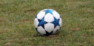 Ajax klaar om opnieuw te bouwen aan topteam Ajax klaar om opnieuw te bouwen aan topteam