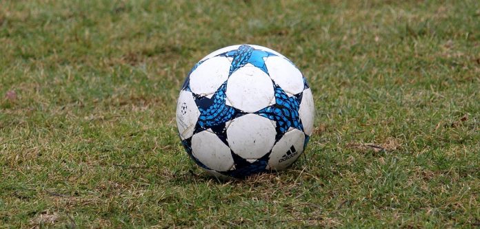 Ajax klaar om opnieuw te bouwen aan topteam Ajax klaar om opnieuw te bouwen aan topteam