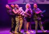 Sitcom: Boom Chicago’s nieuwe hilarische comedy show Sitcom: Boom Chicago's nieuwe hilarische comedy show