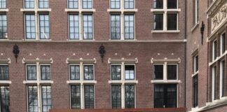 Tropentheater wordt afhaalpunt voor groenten en fruit van Boeren voor Buren Tropentheater wordt afhaalpunt voor groenten en fruit van Boeren voor Buren