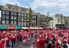 Fans Denemarken vieren feest op Rembrandtplein
