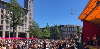Het Indische Buurt Festival gaat door op het Timorplein op zaterdag 4 september Het Indische Buurt Festival gaat door op het Timorplein op zaterdag 4 september
