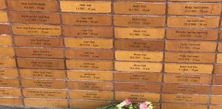 Nationaal Holocaust Namenmonument in Amsterdam onthuld Nationaal Holocaust Namenmonument in Amsterdam onthuld
