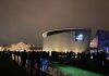 Koffiedrink demonstranten tonen solidariteit op het Museumplein