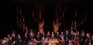 JOHANNETTE ZOMER BRENGT OP INTERNATIONALE VROUWENDAG ‘TRANEN VAN MARIA’ JOHANNETTE ZOMER BRENGT OP INTERNATIONALE VROUWENDAG ‘TRANEN VAN MARIA’