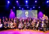 Anna Knaup ontvangt Buma Gouden Harp van Hardwell