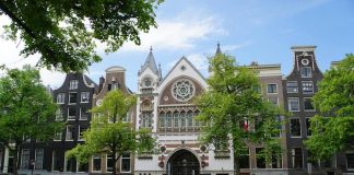 Bijzondere kerken in Amsterdam Centrum