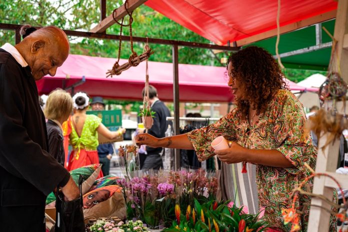 Amsterdam BLEND Fotograaf Greg Wijngaarde Zondag 27 augustus Buurtfeest op de Boulevard