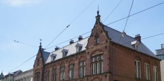 Scholieren in debat met politici bij De Balie Scholieren in debat met politici bij De Balie