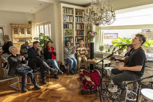 Gluren bij de Buren opent voordeuren in Amsterdam