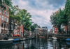 Rondvaart door Amsterdam: Een reis door betoverende grachten Rondvaart door Amsterdam: Een reis door betoverende grachten