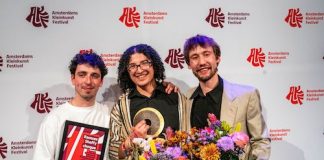 Ayoub wint AKF Sonneveldprijs en publieksprijs op 37ste editie van Amsterdams Kleinkunst Festival
