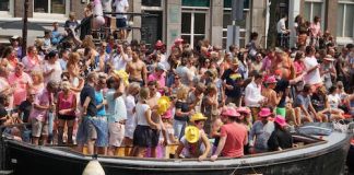 Wat is de Canal Parade route?