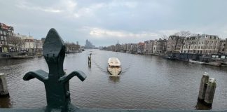 Amstel rivier: historische rol in stadsontwikkeling en handel