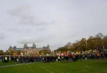 FNV organiseert Dag van de Arbeid mars in Amsterdam