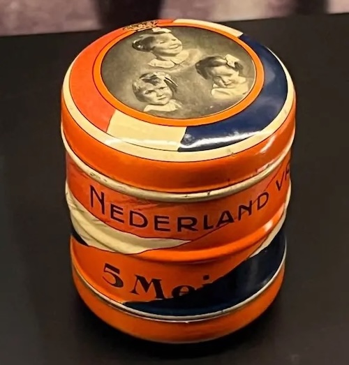 Presentatie ‘80 jaar vrijheid’ en tentoonstelling ‘Porselein!’ geopend bij Museum Weesp