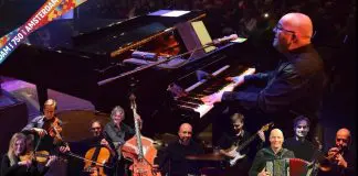 Afscheid Kees van Zantwijk met speciale Amsterdam 750-editie Ouderen Songfestival