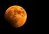 Zondag bloedmaan in Amsterdam te zien Zondag bloedmaan in Amsterdam te zien
