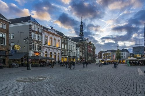 ’s Hertogenbosch - Een stadje waar je niet omheen moet rijden!