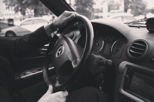 Hoe verandert het halen van je rijbewijs je vrijheid in en rond Amsterdam?