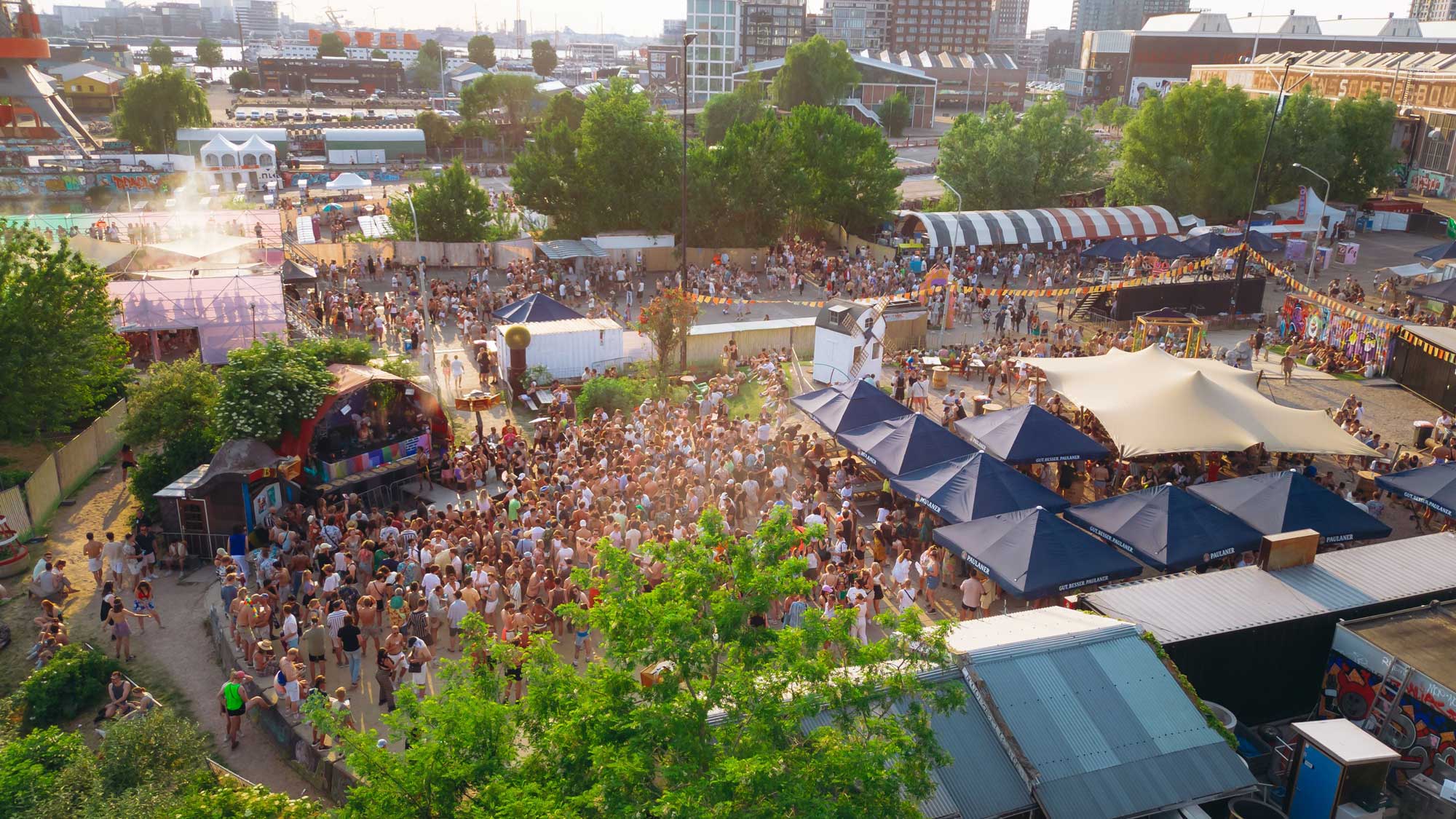 Queer Festival Tropikali zaterdag 13 juni op NDSM-werf